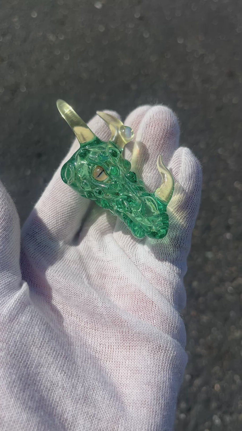 Dragon Head By Upgrade Glass